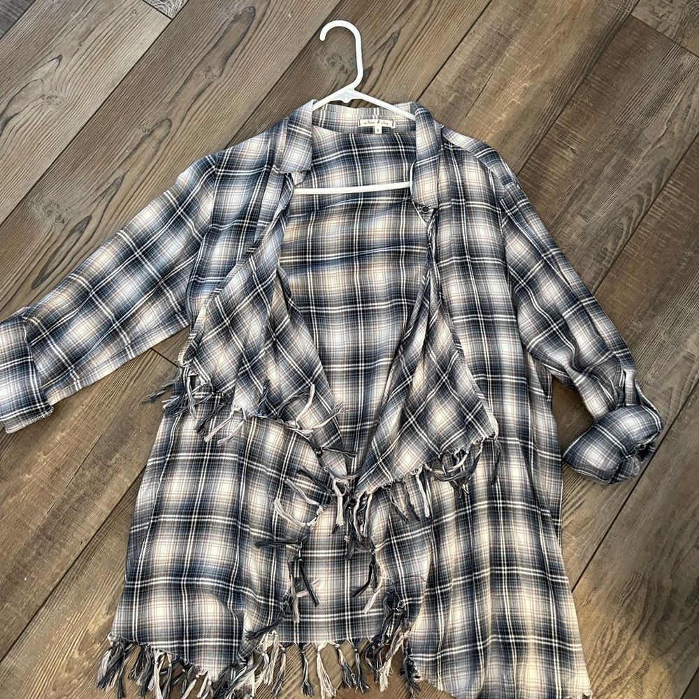 Willow & Clay Aria Fringe Open Front - image 3